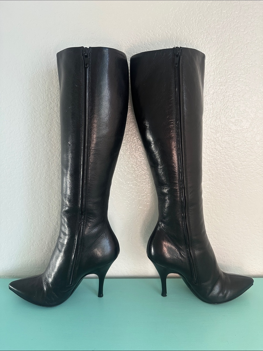 Dolce & Gabbana Mafia Chick leather knee high stiletto boots-size 36 1/2-used - Picture 4 of 17